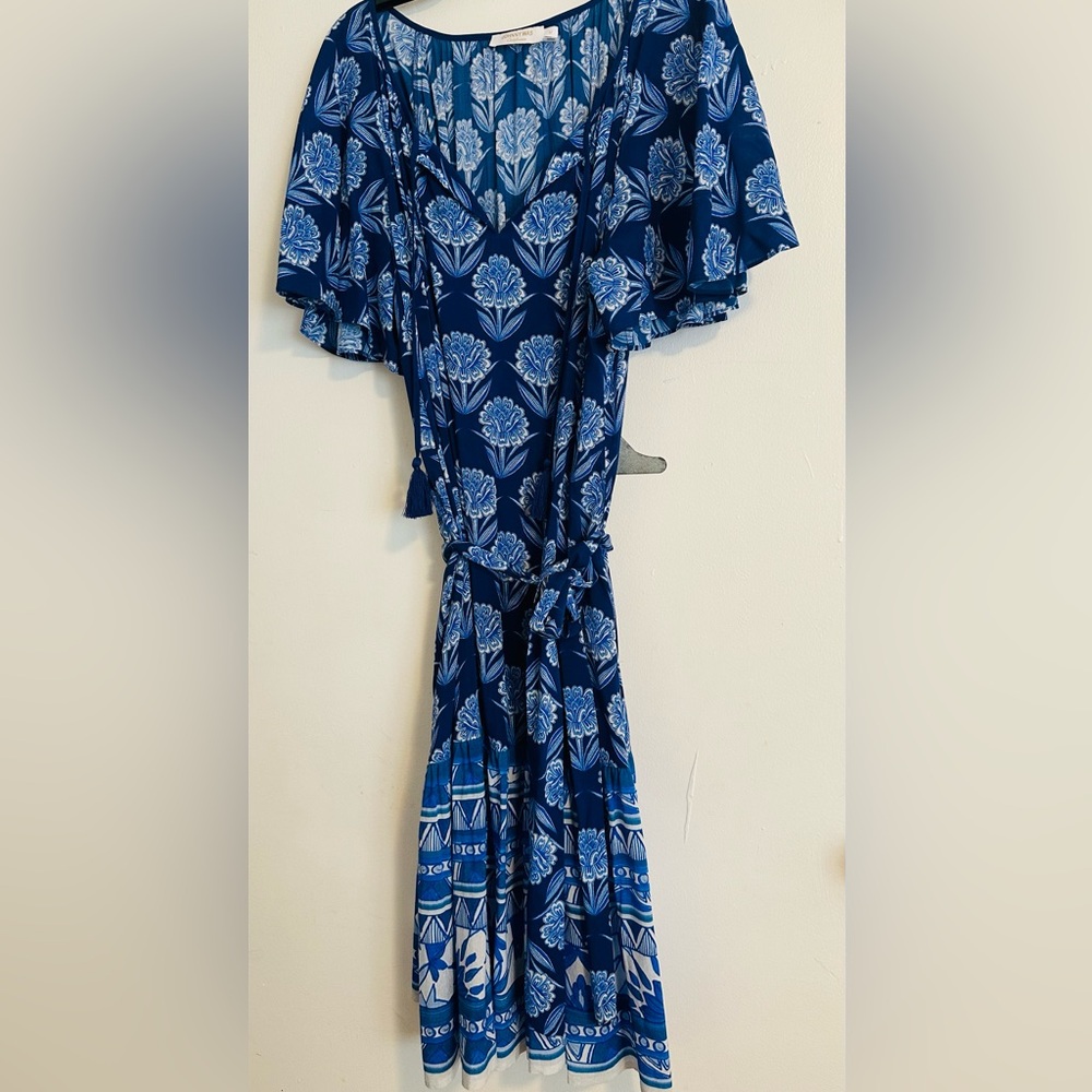 Johnny Was Beautiful bold blue flowy dress or cover up. Flutter sleeves.